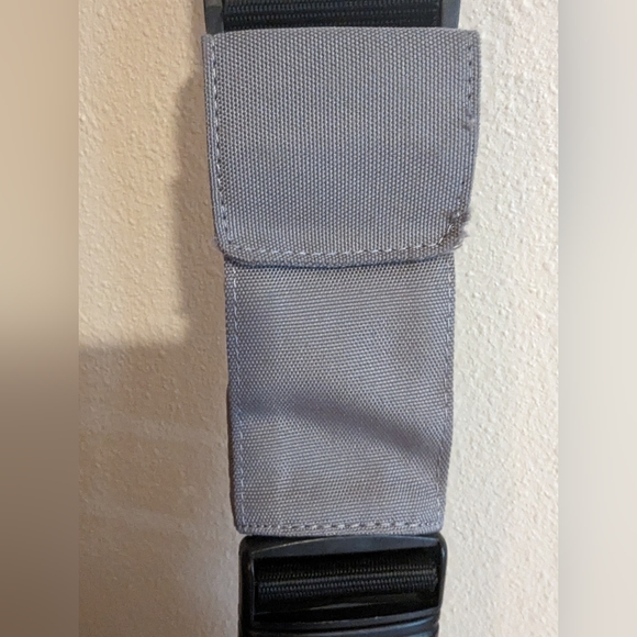 DIAPER DUDE MESSENGER DIAPER BAG, GRAY, ORANGE ZIPPERS, MULTIPLE POCKETS - Picture 3 of 7